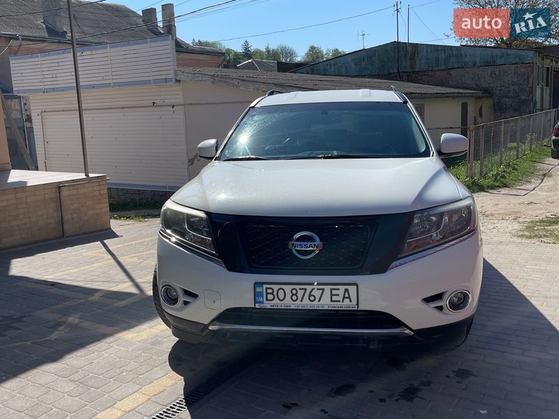 Внедорожник / Кроссовер Nissan Pathfinder 2016 в Тернополе фото 10 Внедорожник / Кроссовер Nissan Pathfinder 2016 в Тернополе