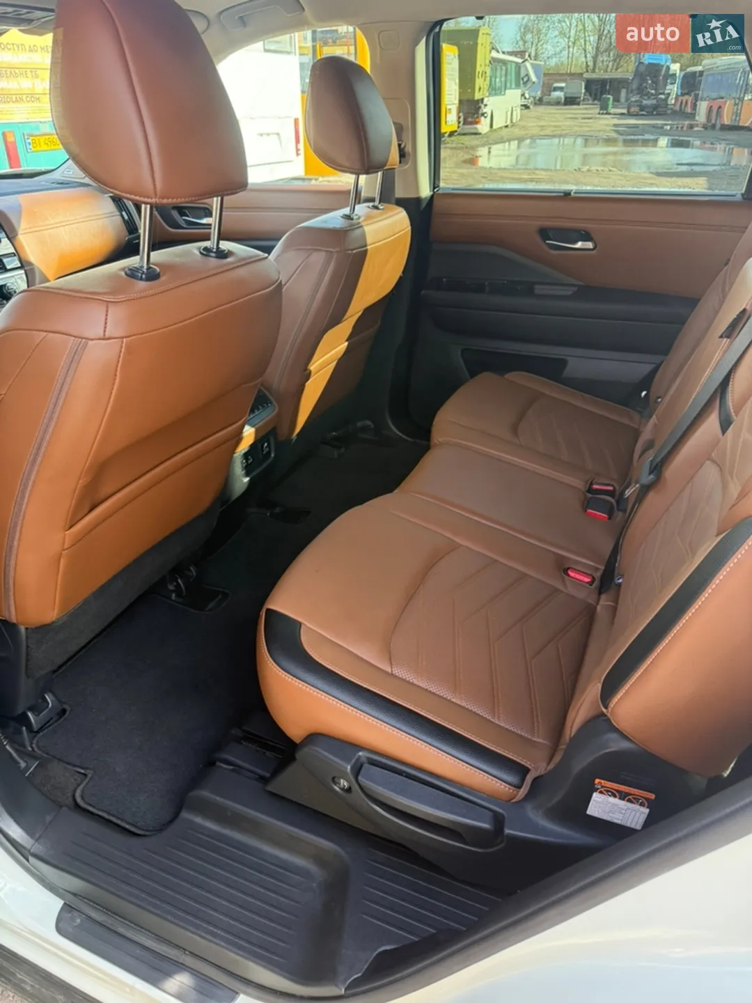 2023 Nissan Pathfinder - мініатюра 16