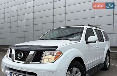 Внедорожник / Кроссовер Nissan Pathfinder 2005 в Киеве