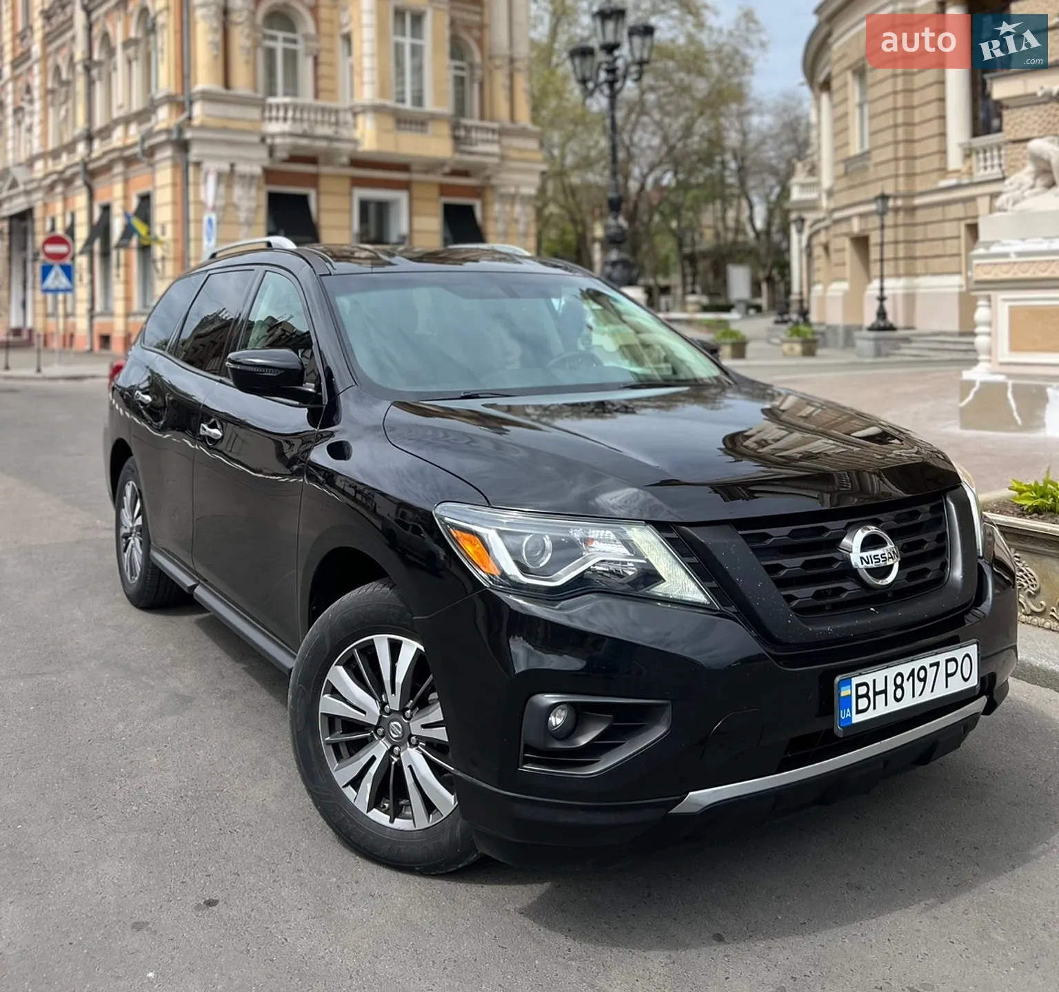 2017 Nissan Pathfinder - фото 1