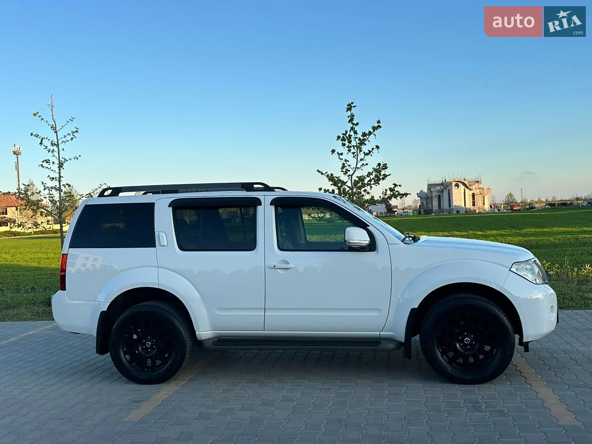 2010 Nissan Pathfinder - мініатюра 6