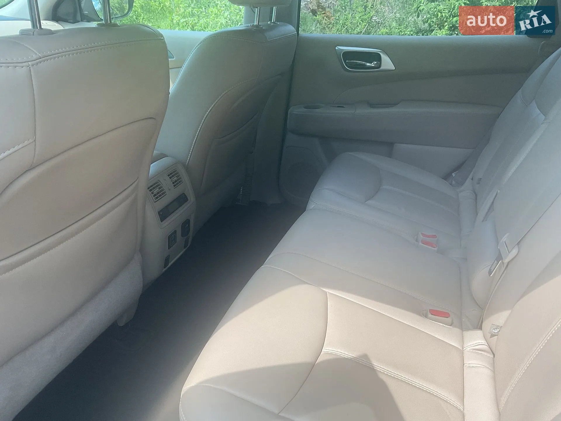 2018 Nissan Pathfinder - мініатюра 15