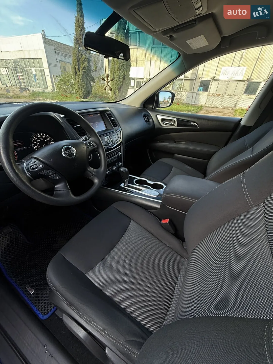 2017 Nissan Pathfinder - мініатюра 18