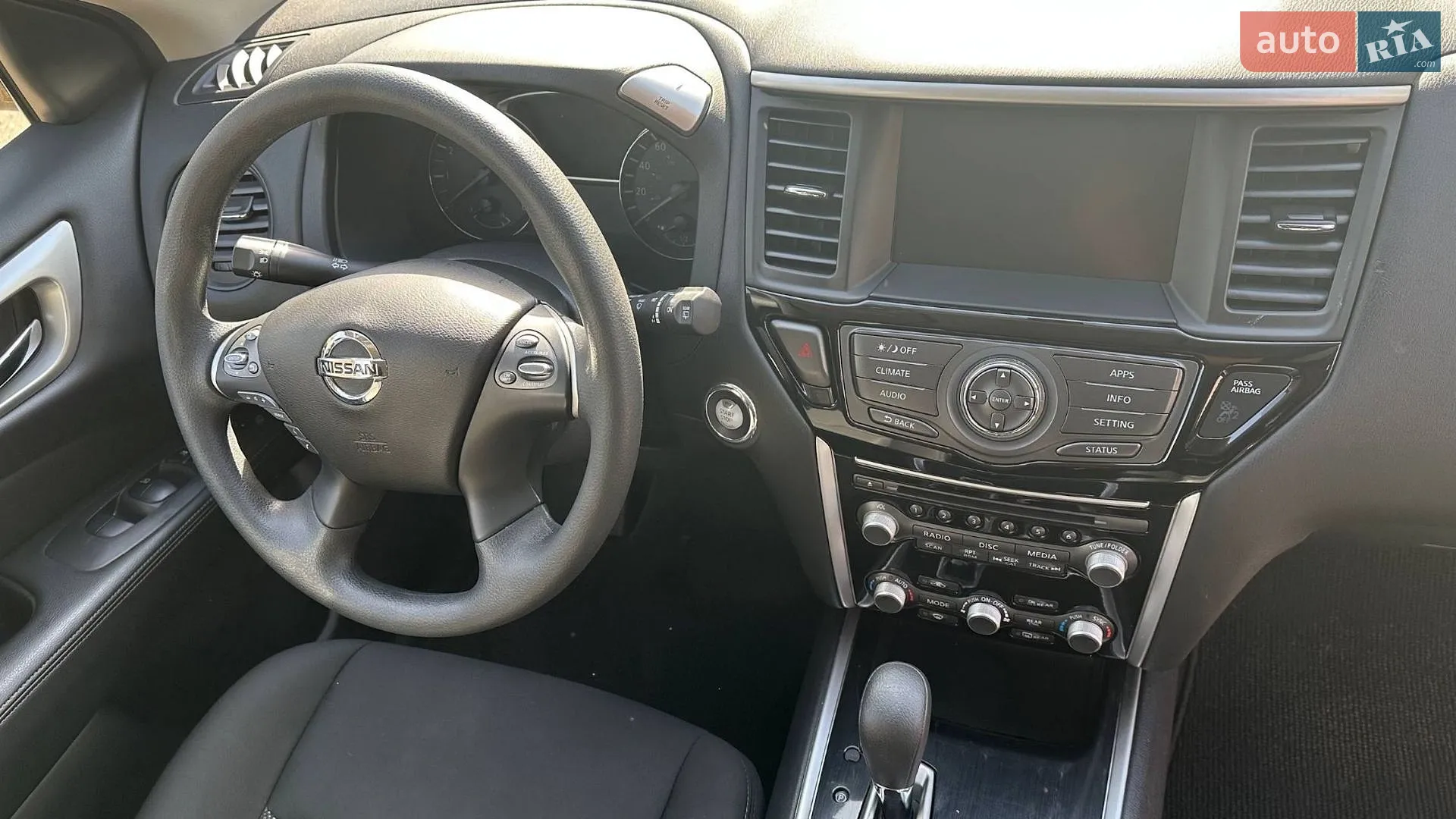 2018 Nissan Pathfinder - мініатюра 9