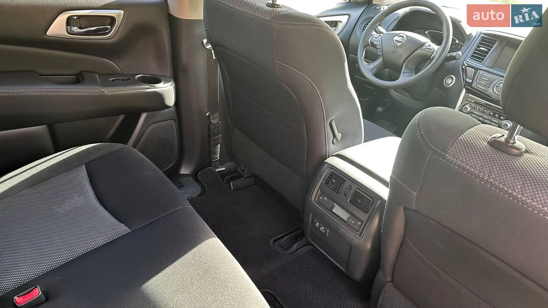 2018 Nissan Pathfinder - мініатюра 15