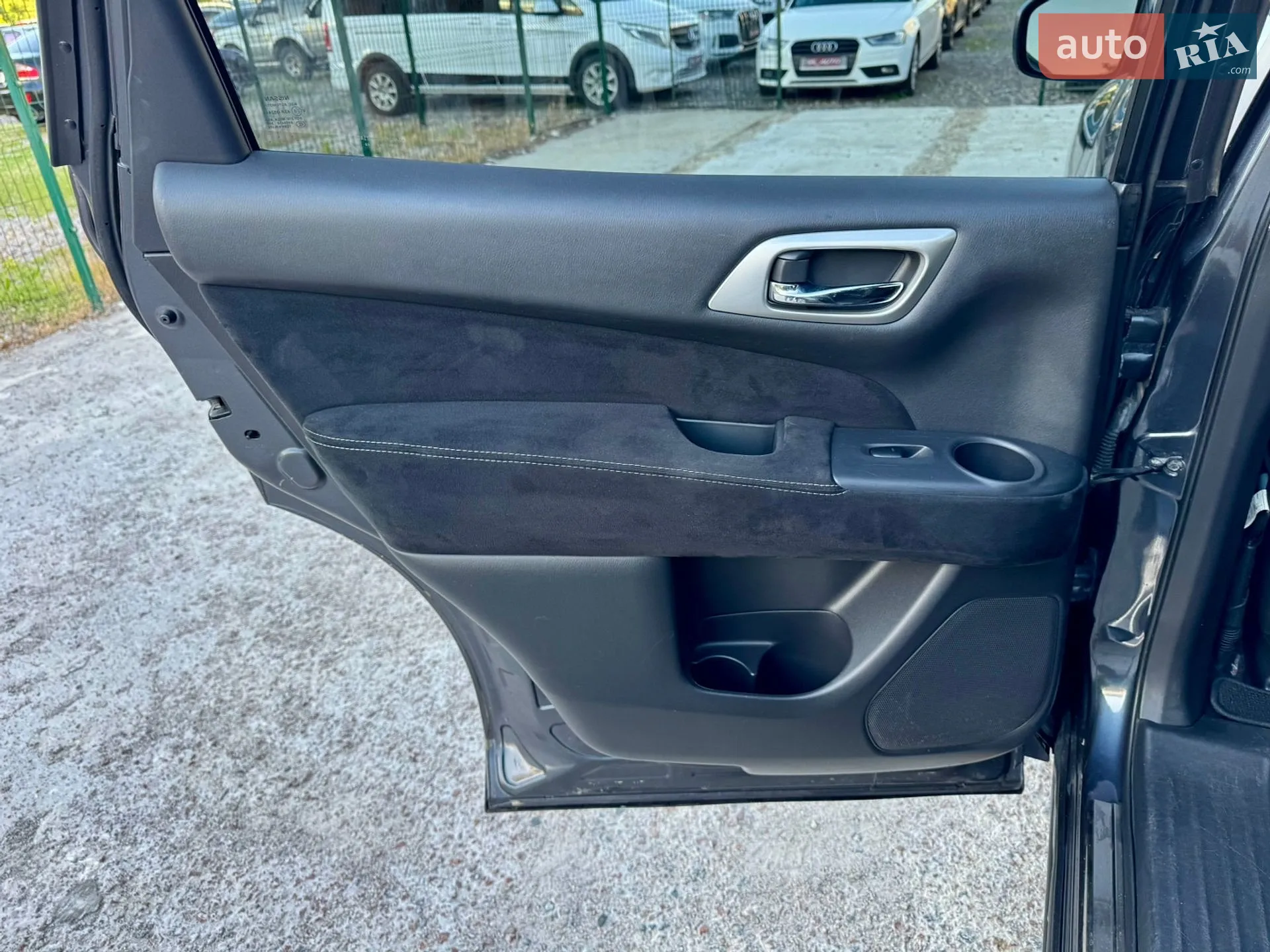 2014 Nissan Pathfinder - мініатюра 43