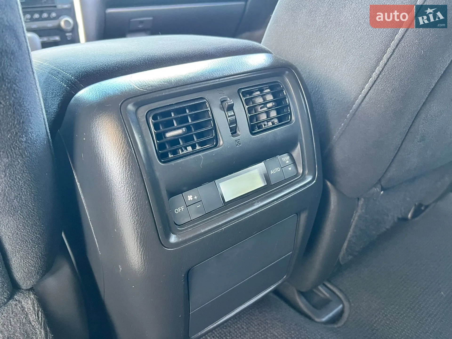 2016 Nissan Pathfinder - мініатюра 19