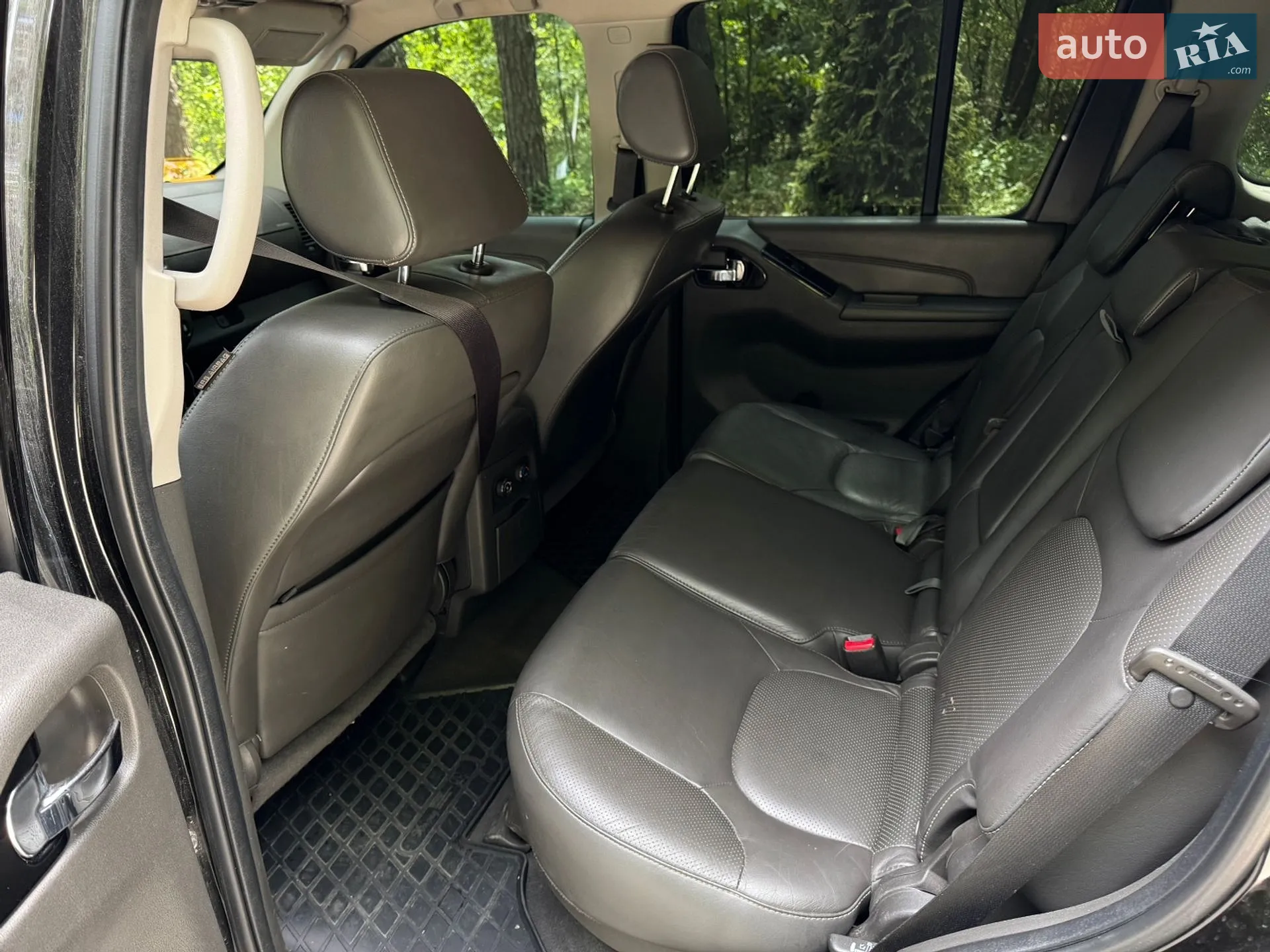 2011 Nissan Pathfinder - мініатюра 20