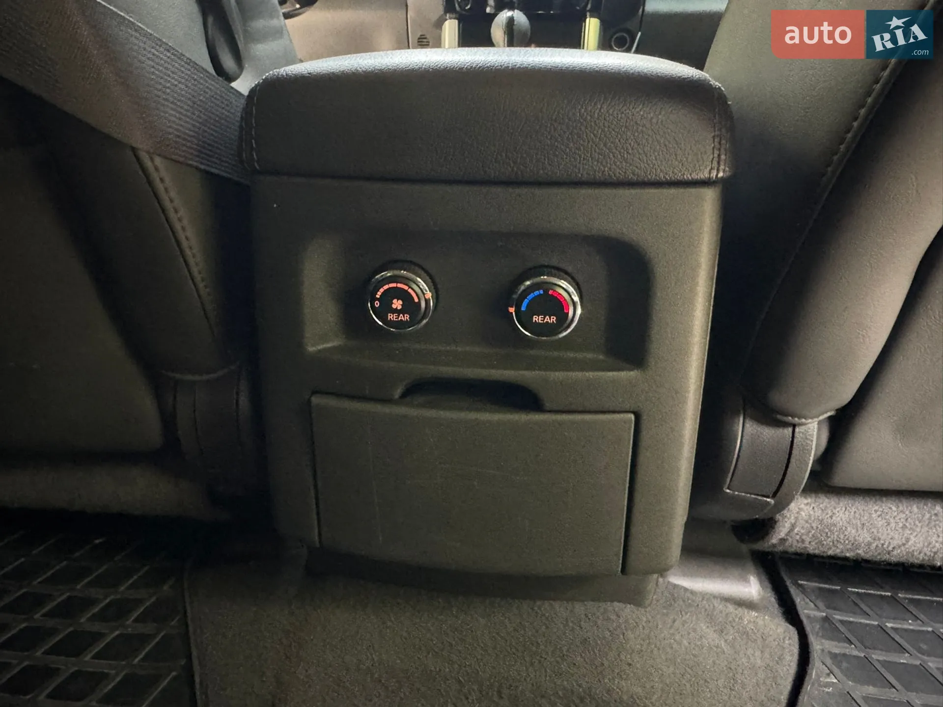 2011 Nissan Pathfinder - мініатюра 24