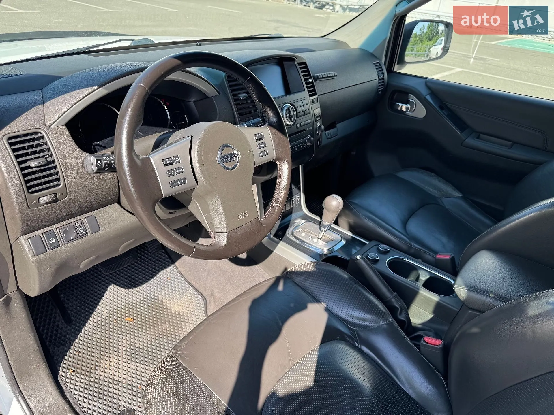 2011 Nissan Pathfinder - мініатюра 18