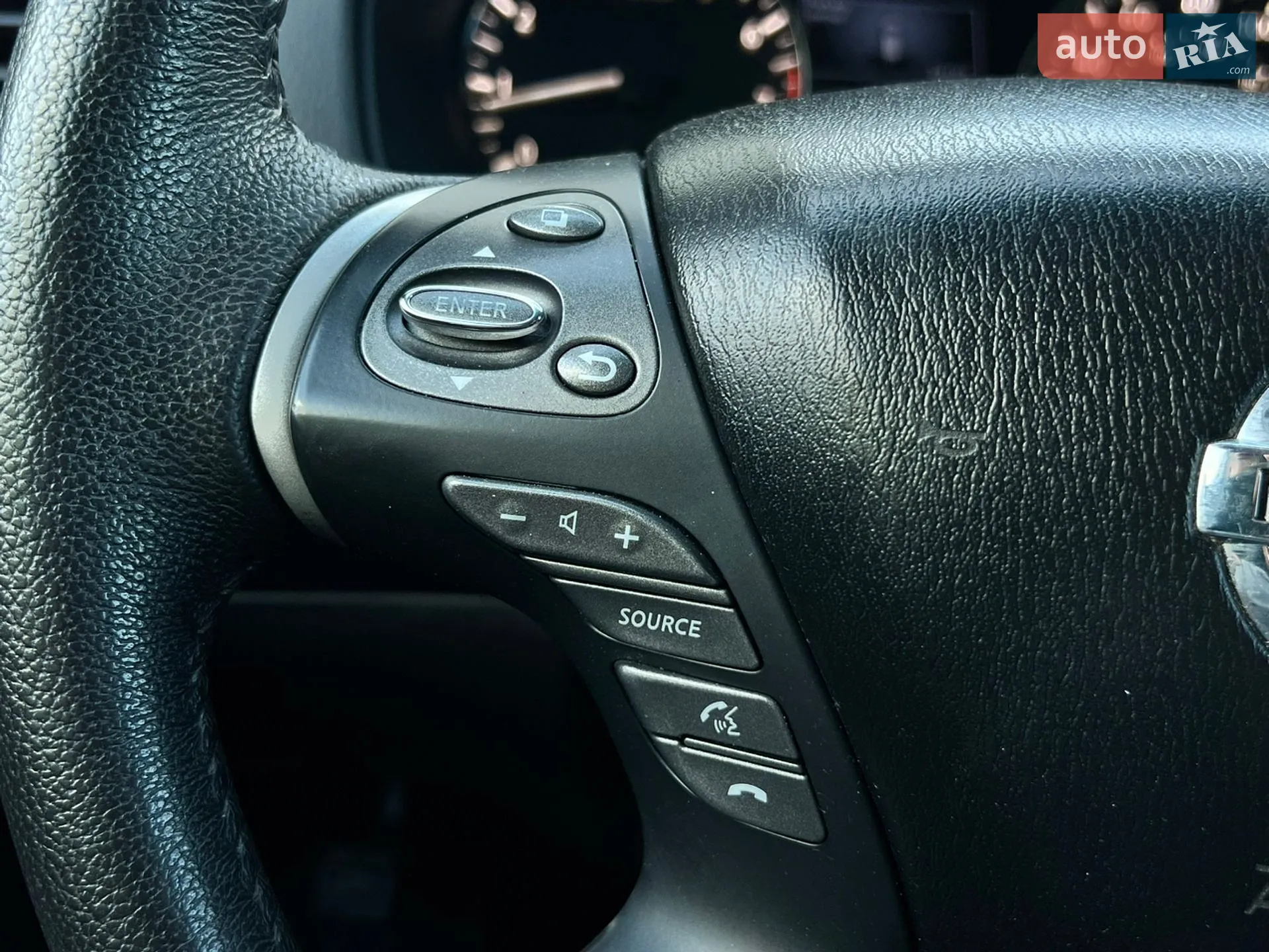 2015 Nissan Pathfinder - мініатюра 36