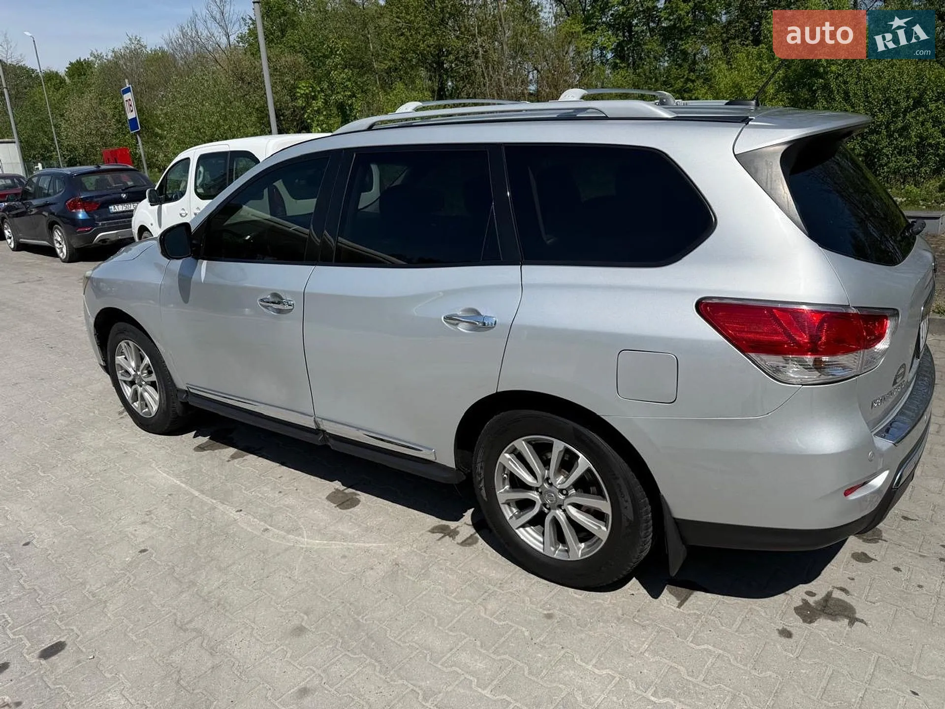 2016 Nissan Pathfinder - мініатюра 4