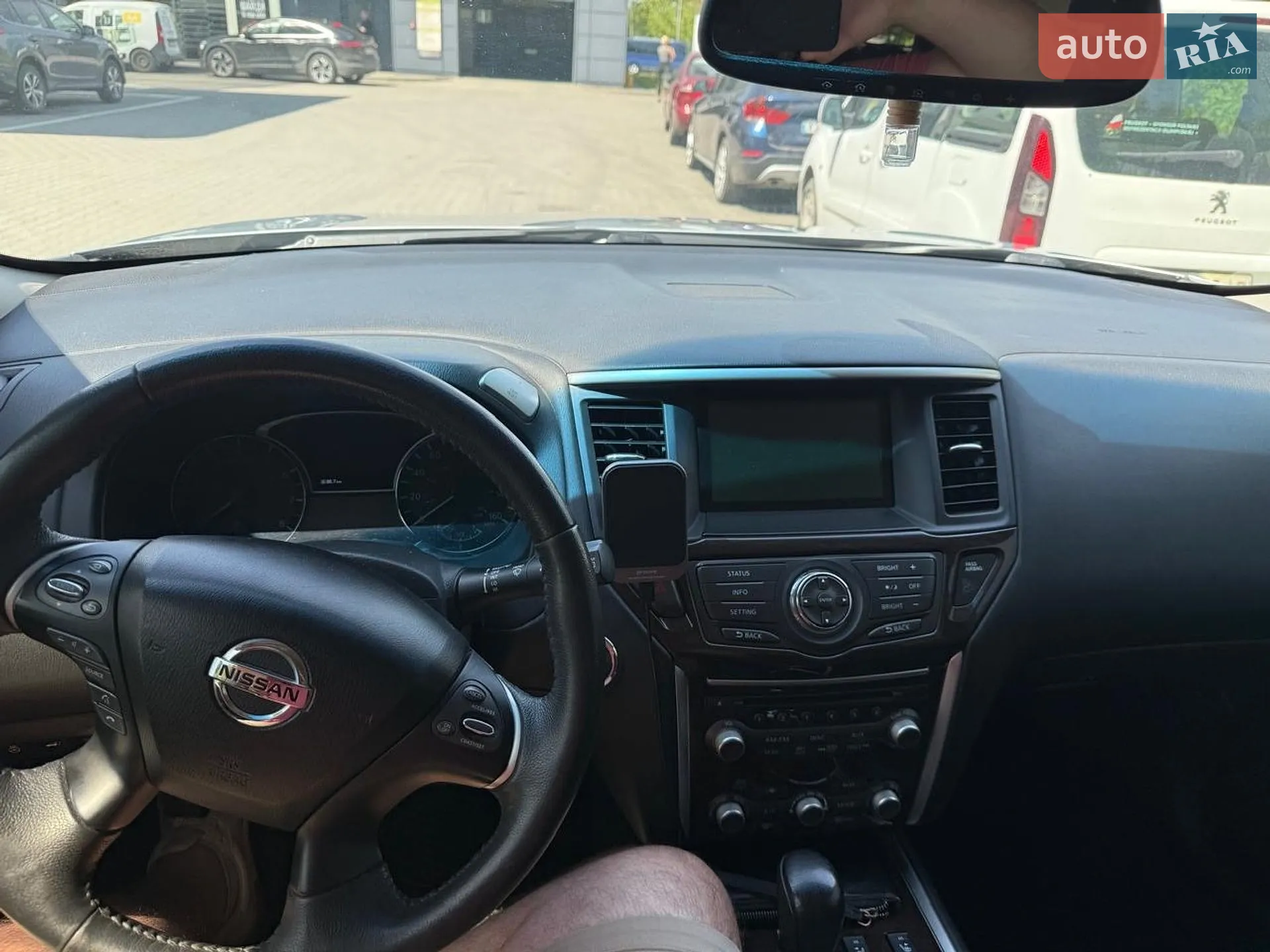 2016 Nissan Pathfinder - мініатюра 20