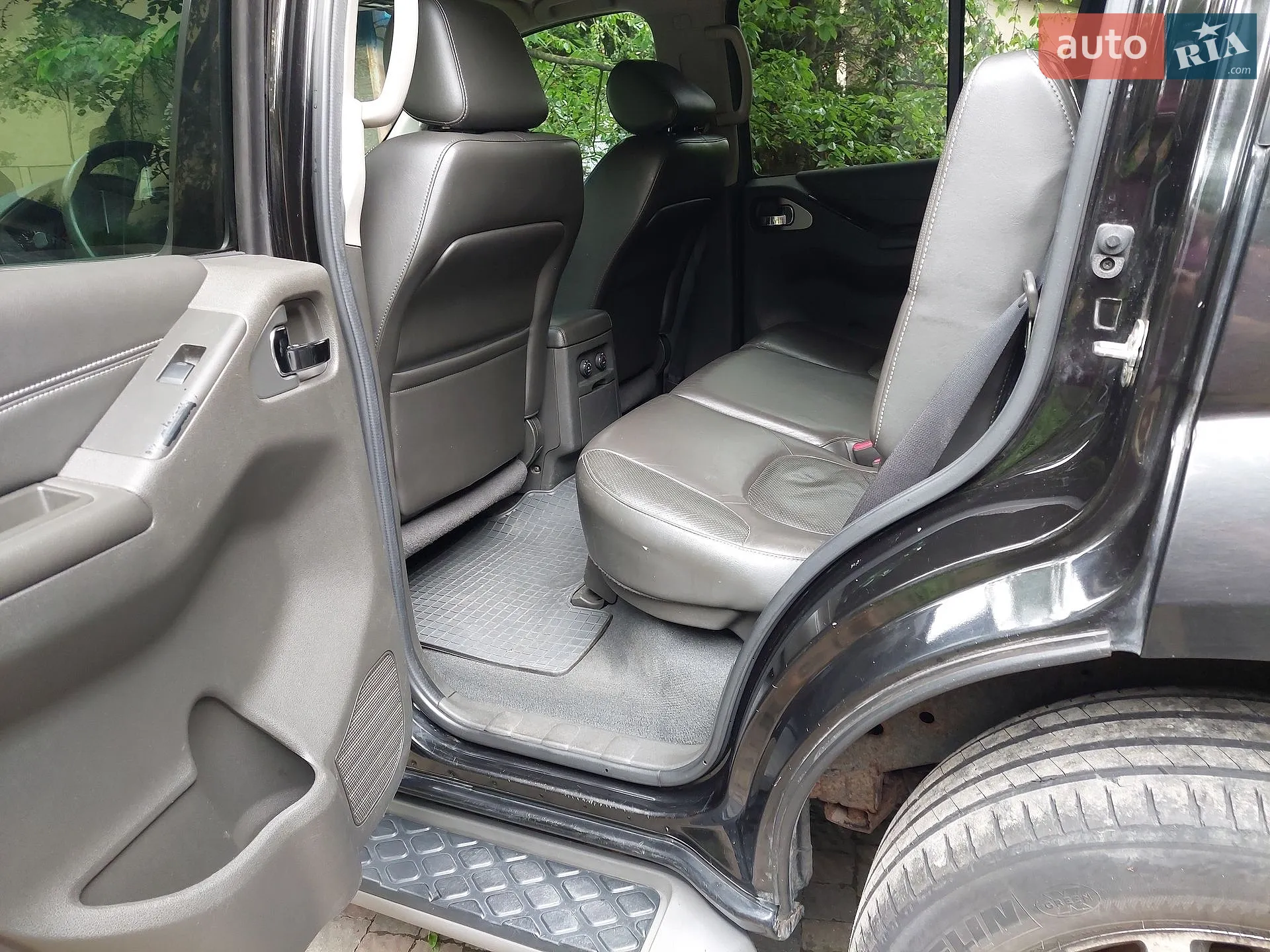 2010 Nissan Pathfinder - мініатюра 8