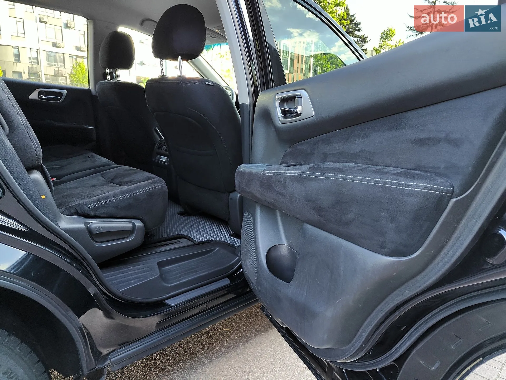 2014 Nissan Pathfinder - мініатюра 58