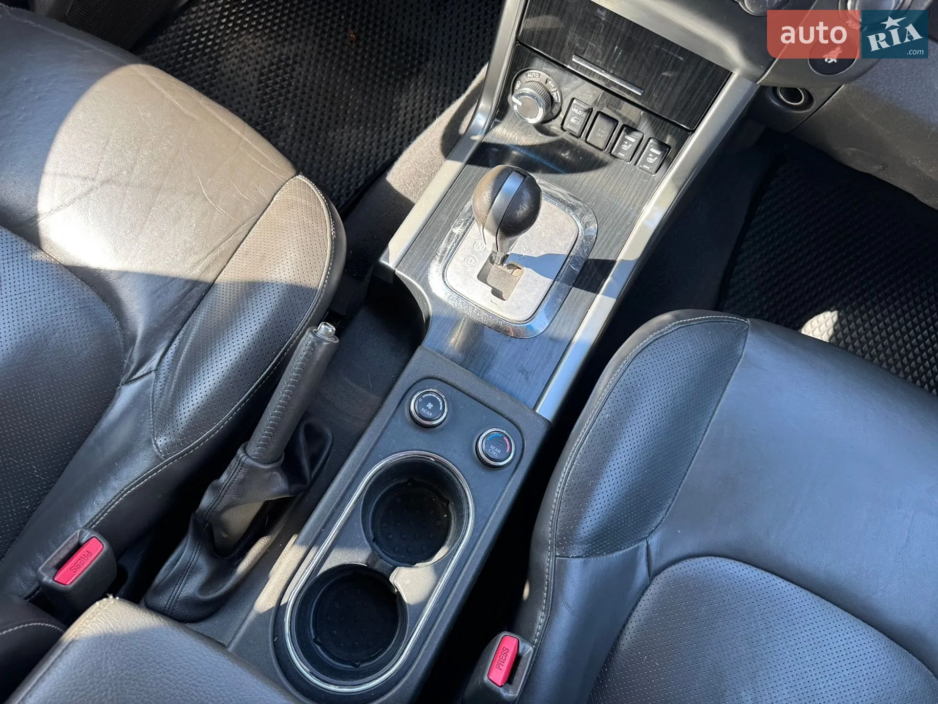 2011 Nissan Pathfinder - мініатюра 15