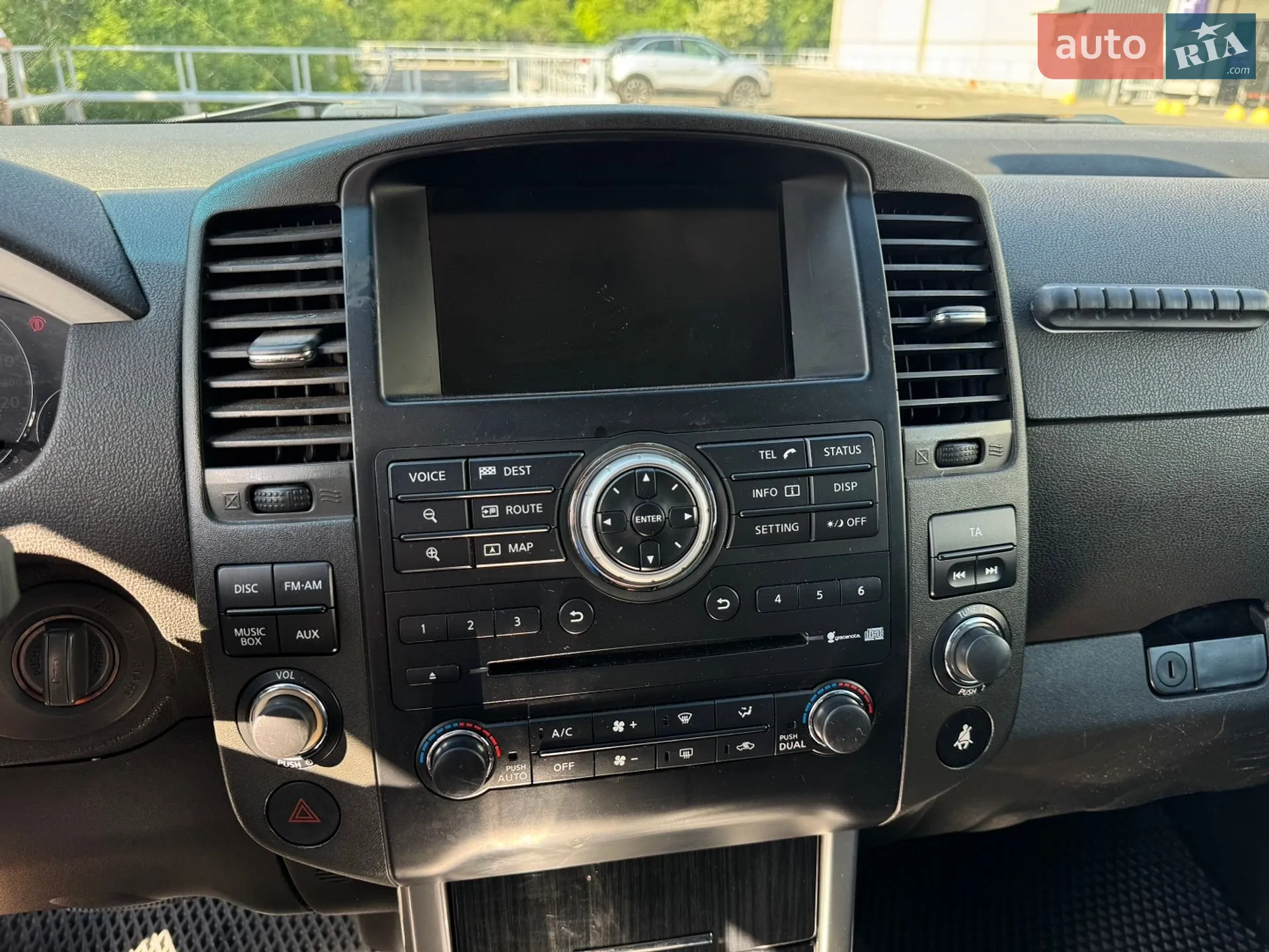 2011 Nissan Pathfinder - мініатюра 24