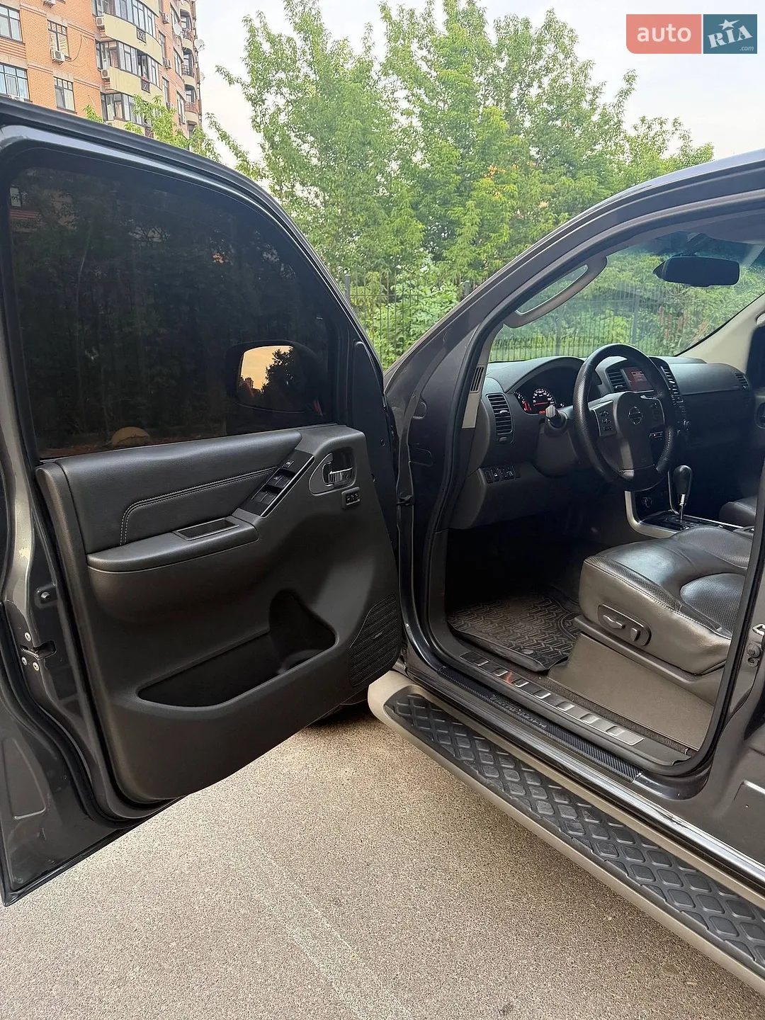 2011 Nissan Pathfinder - мініатюра 14