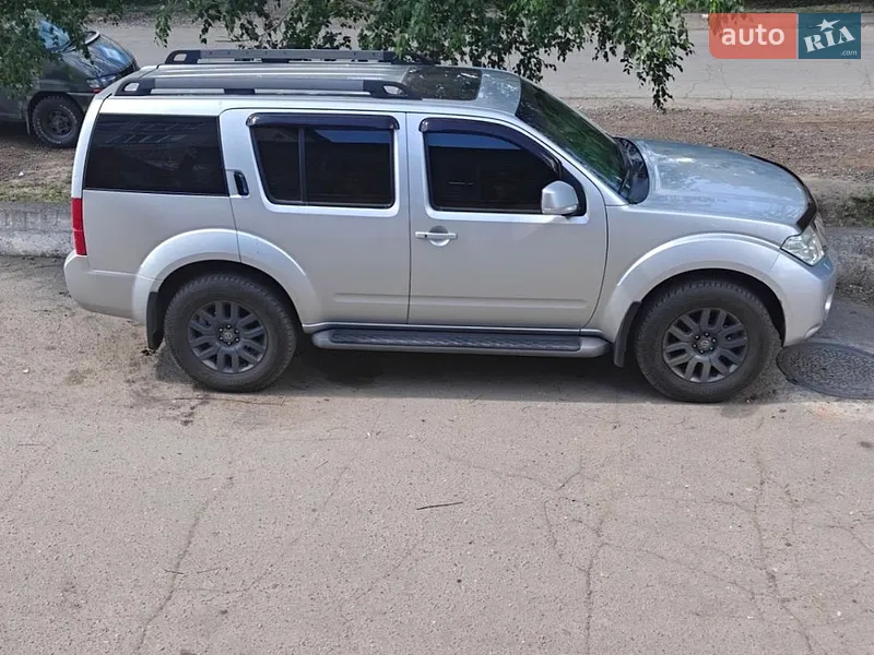 Nissan Pathfinder 2013