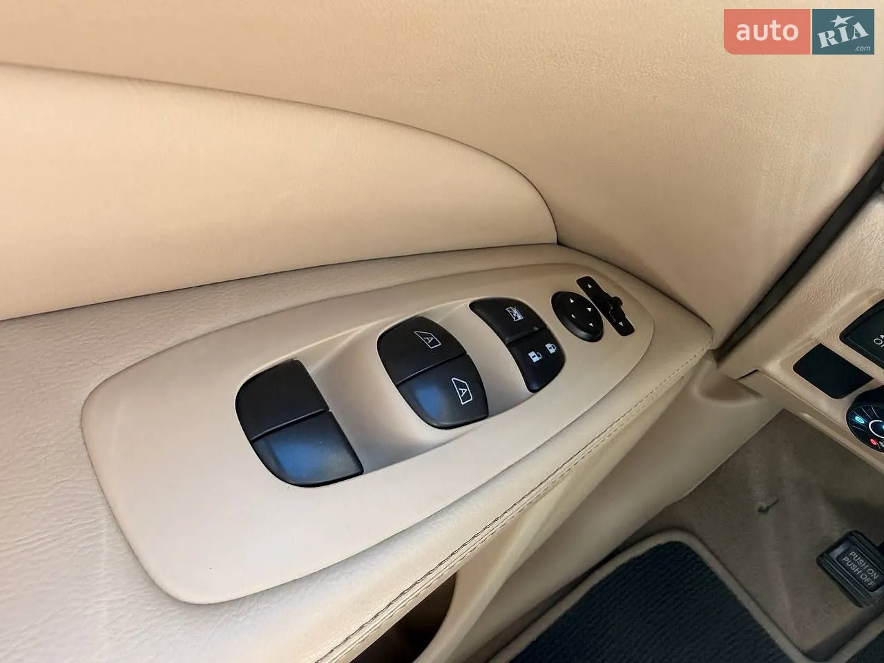2014 Nissan Pathfinder - мініатюра 33
