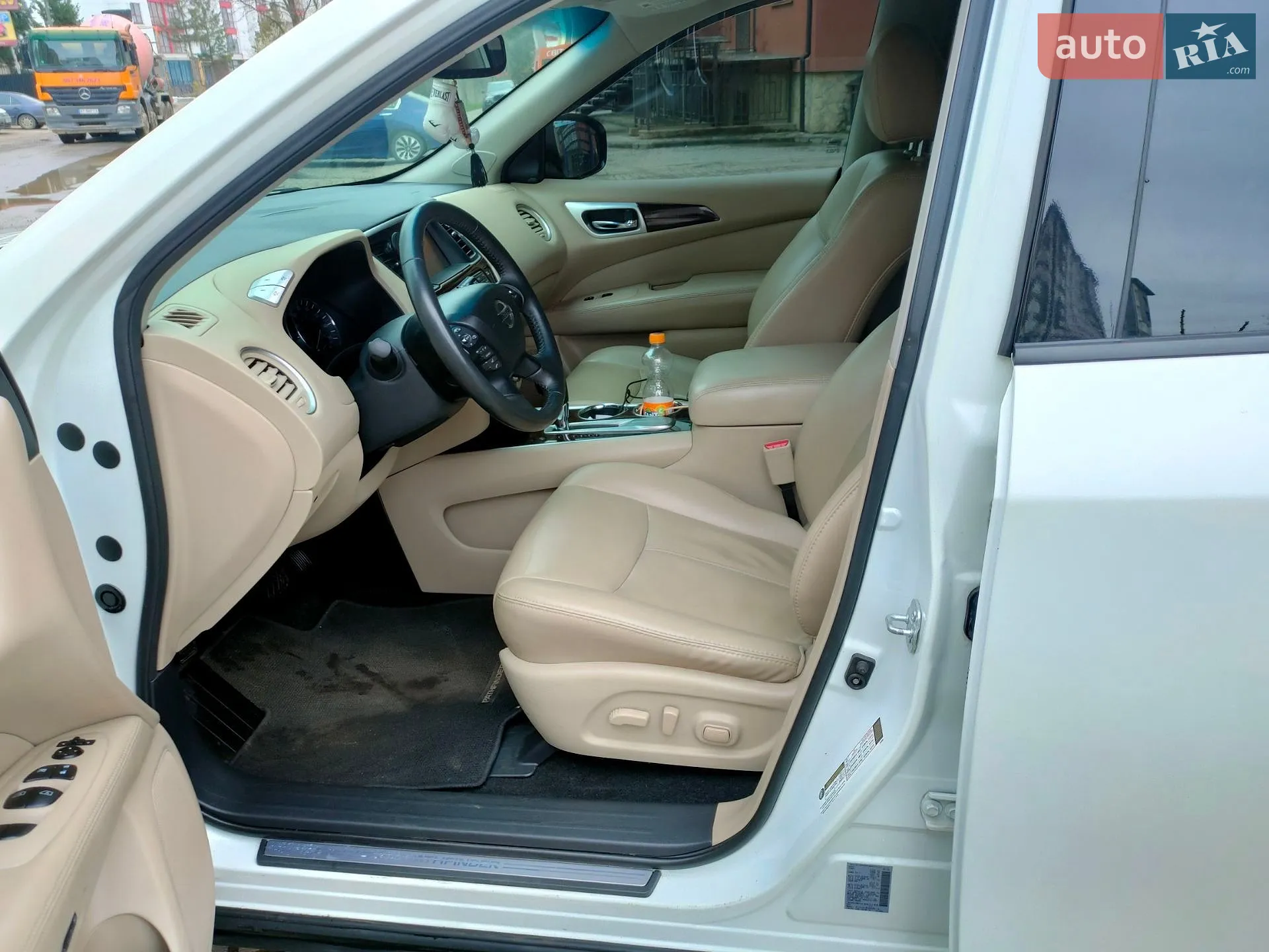 2016 Nissan Pathfinder - мініатюра 19