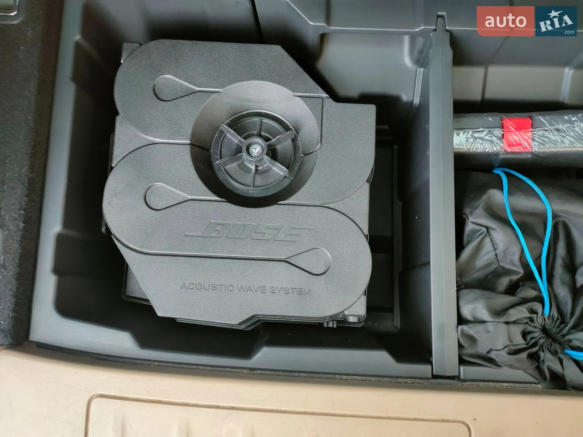 2016 Nissan Pathfinder - мініатюра 17