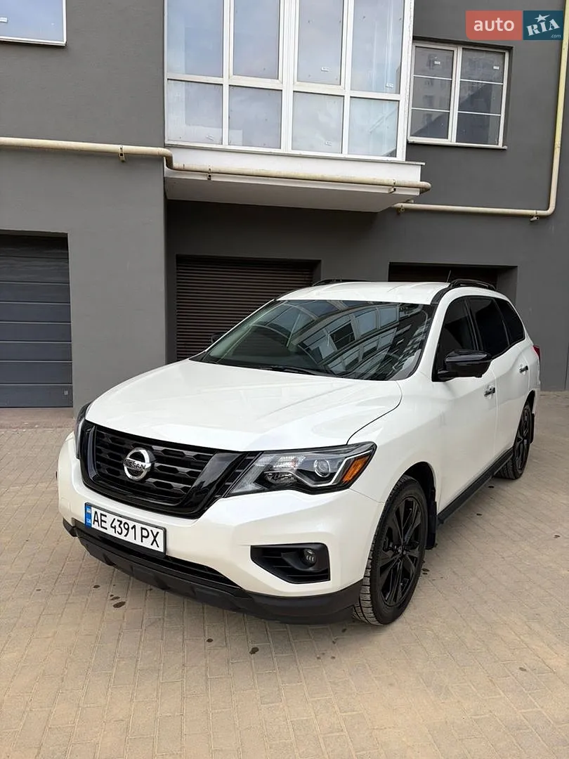 2017 Nissan Pathfinder - мініатюра 3