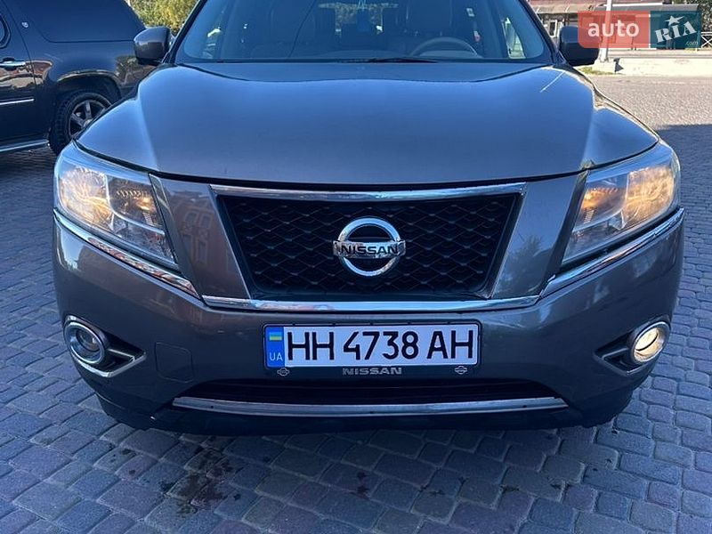 Nissan Pathfinder 2013