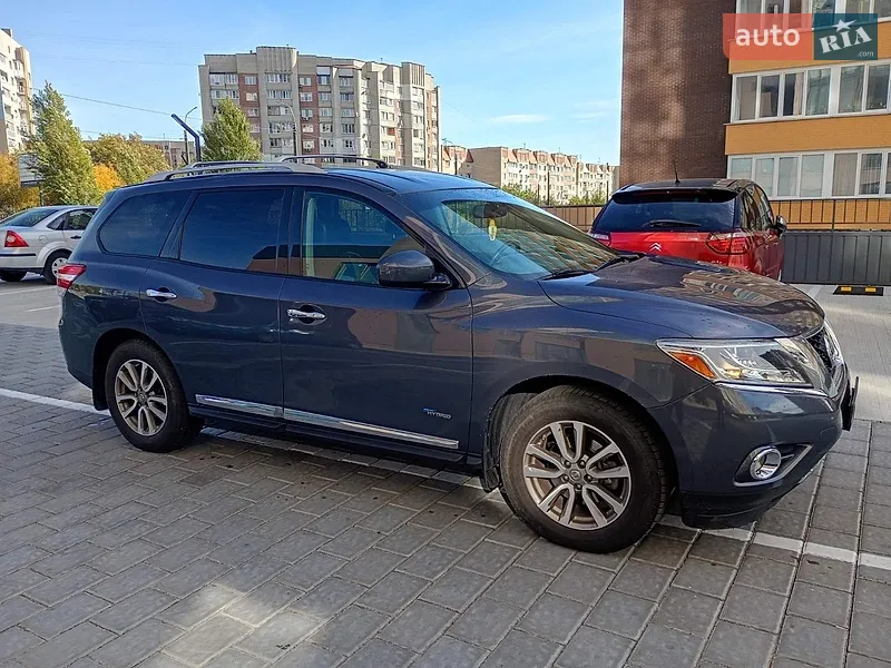Nissan Pathfinder 2014