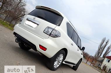 Внедорожник / Кроссовер Nissan Patrol 2011 в Харькове