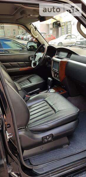 Позашляховик / Кросовер Nissan Patrol 2008 в Києві