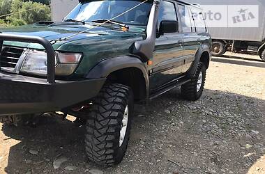 Внедорожник / Кроссовер Nissan Patrol 2000 в Тячеве