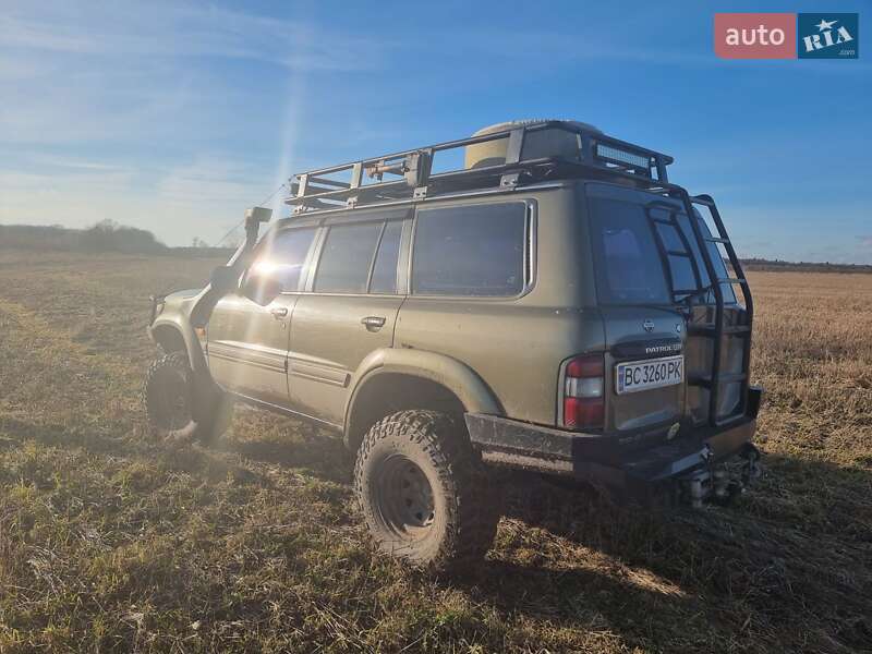 Позашляховик / Кросовер Nissan Patrol 1999 в Пустомитах