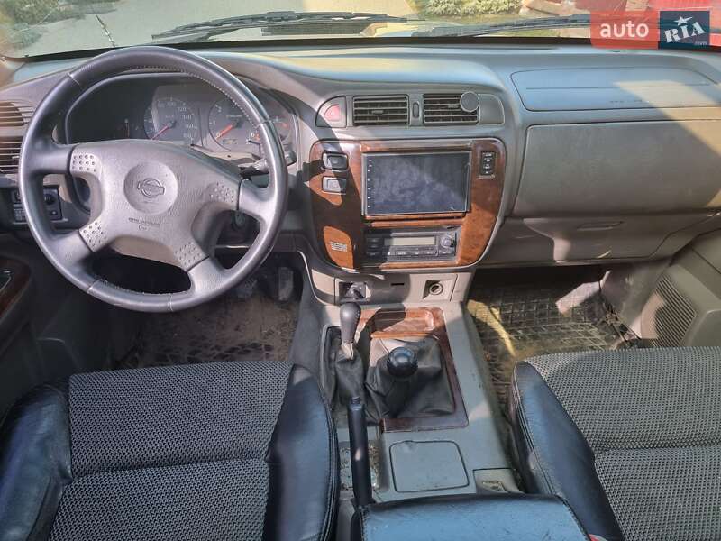 Позашляховик / Кросовер Nissan Patrol 1999 в Пустомитах