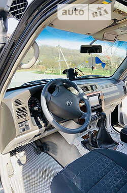Позашляховик / Кросовер Nissan Patrol 2003 в Косові