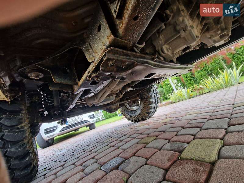 Позашляховик / Кросовер Nissan Patrol 2002 в Тячеві