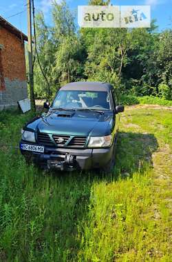 Внедорожник / Кроссовер Nissan Patrol 1998 в Стрые