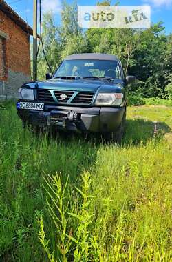 Внедорожник / Кроссовер Nissan Patrol 1998 в Стрые