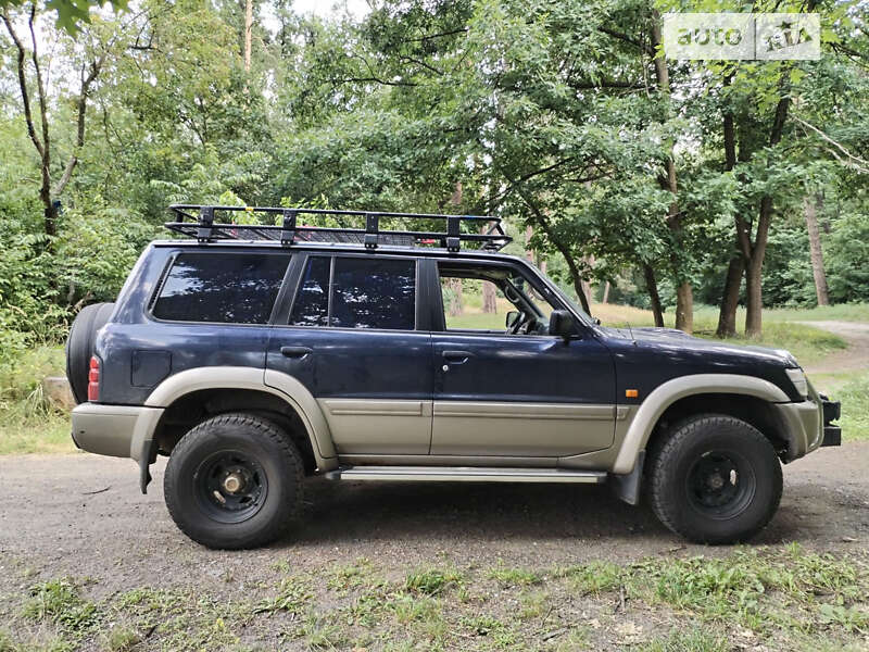 Внедорожник / Кроссовер Nissan Patrol 2000 в Киеве