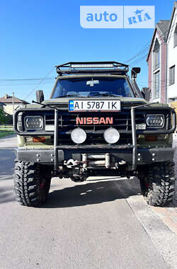 Внедорожник / Кроссовер Nissan Patrol 1985 в Киеве
