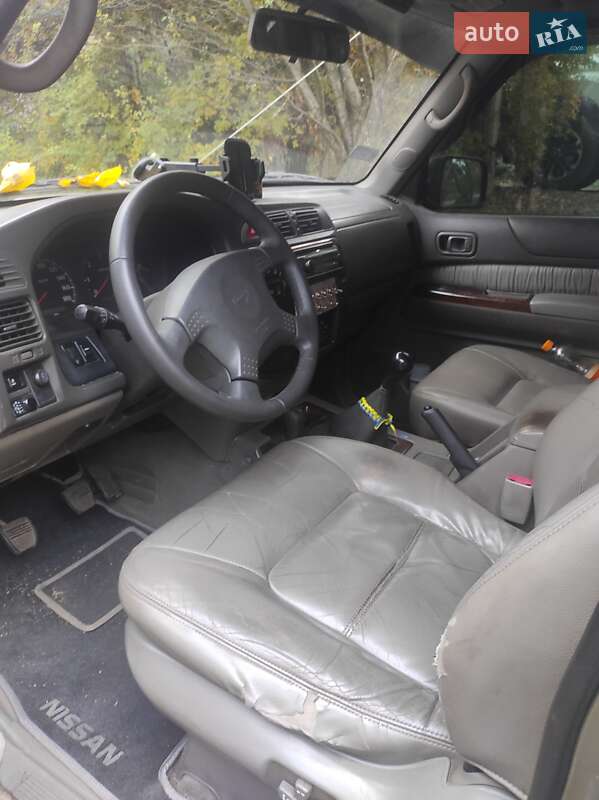 Внедорожник / Кроссовер Nissan Patrol 2003 в Дружковке