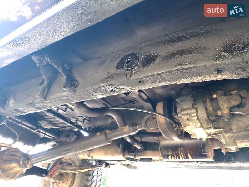 Позашляховик / Кросовер Nissan Patrol 1990 в Івано-Франківську