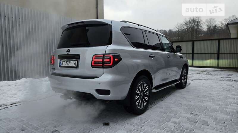 Позашляховик / Кросовер Nissan Patrol 2011 в Снятині