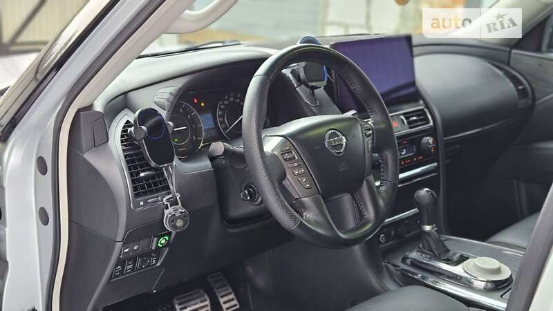 Позашляховик / Кросовер Nissan Patrol 2011 в Снятині