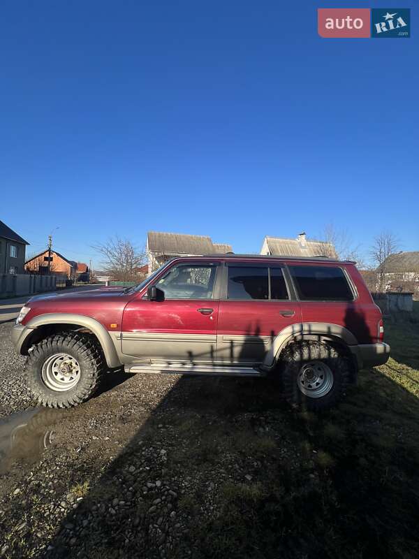 Позашляховик / Кросовер Nissan Patrol 2001 в Тячеві