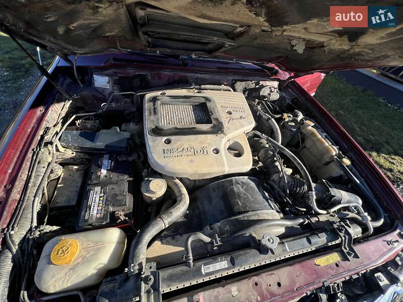 Позашляховик / Кросовер Nissan Patrol 2001 в Тячеві