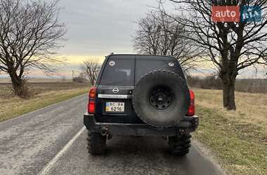 Внедорожник / Кроссовер Nissan Patrol 2004 в Львове