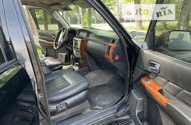 Внедорожник / Кроссовер Nissan Patrol 2006 в Черновцах