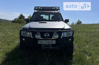 Внедорожник / Кроссовер Nissan Patrol 2005 в Каменец-Подольском