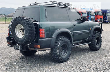 Позашляховик / Кросовер Nissan Patrol 2001 в Хусті